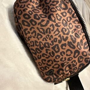 lululemon athletica cheetah belt bag